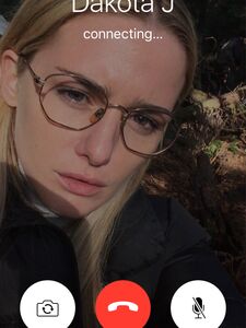 Super Cute Actress Addison Timlin Nude Leaks