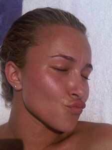 Hayden Panettiere Nude Private Pics Leaked